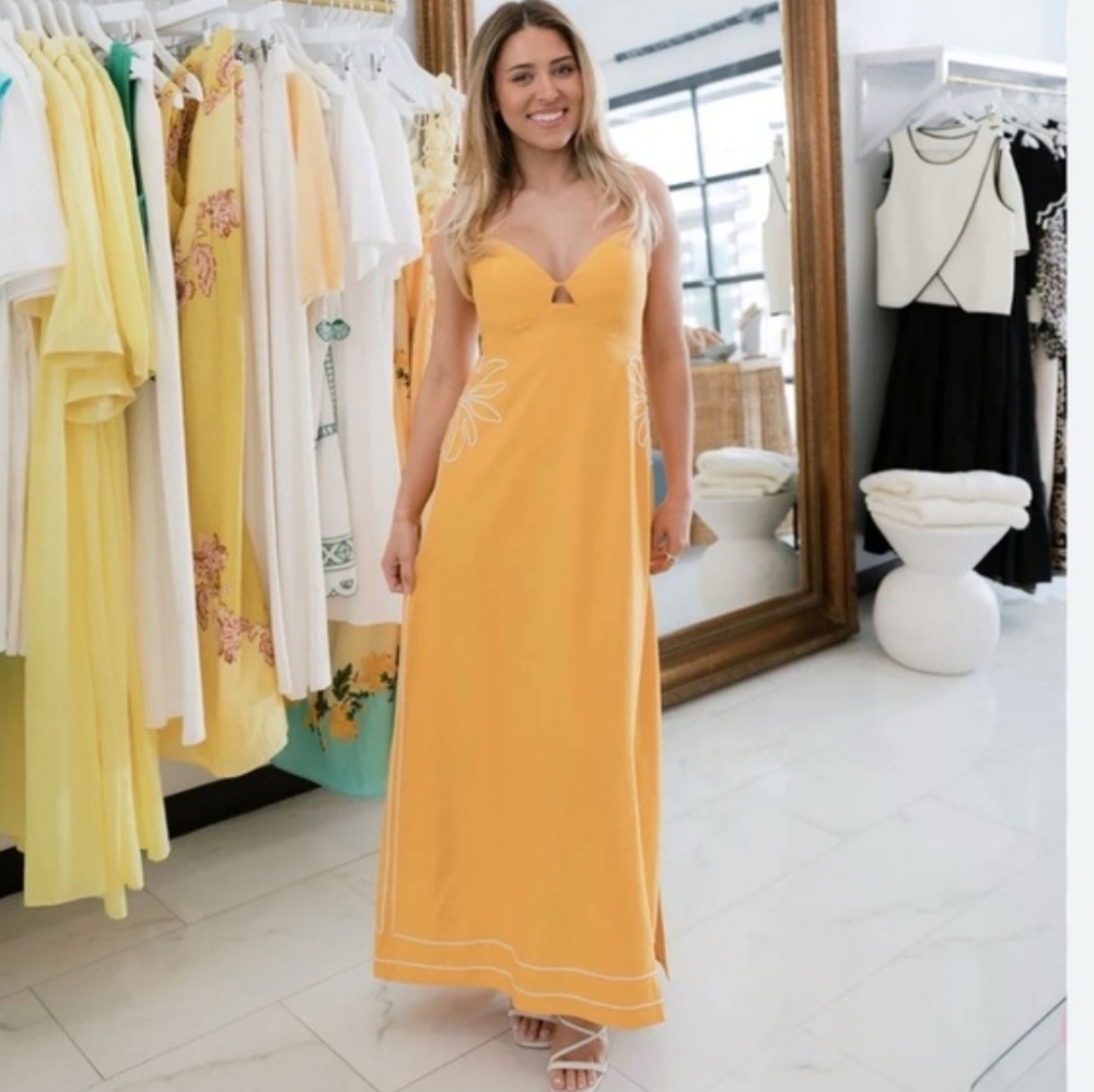 MON RENN scenic dress in mango Yellow Maxi Dress with Floral Detail NEW S/8